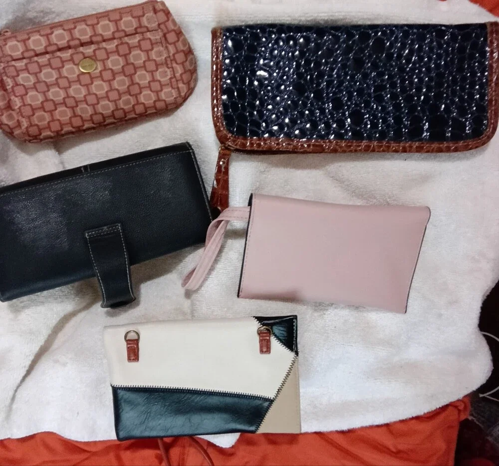 Variety of wallets/Clutch, Pouch/Crossbody--5fer
